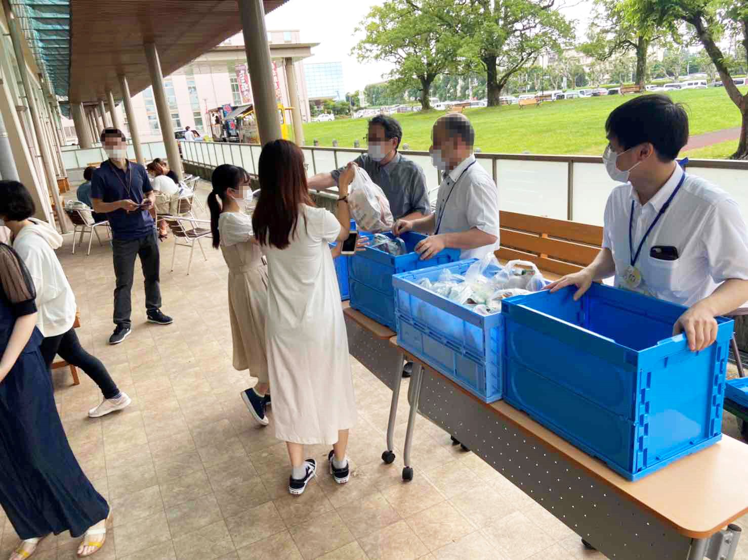 食料品配布会場の様子