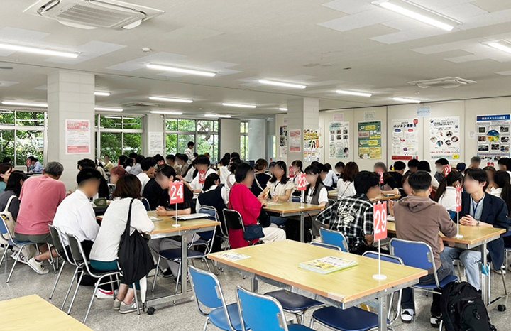会場の様子
